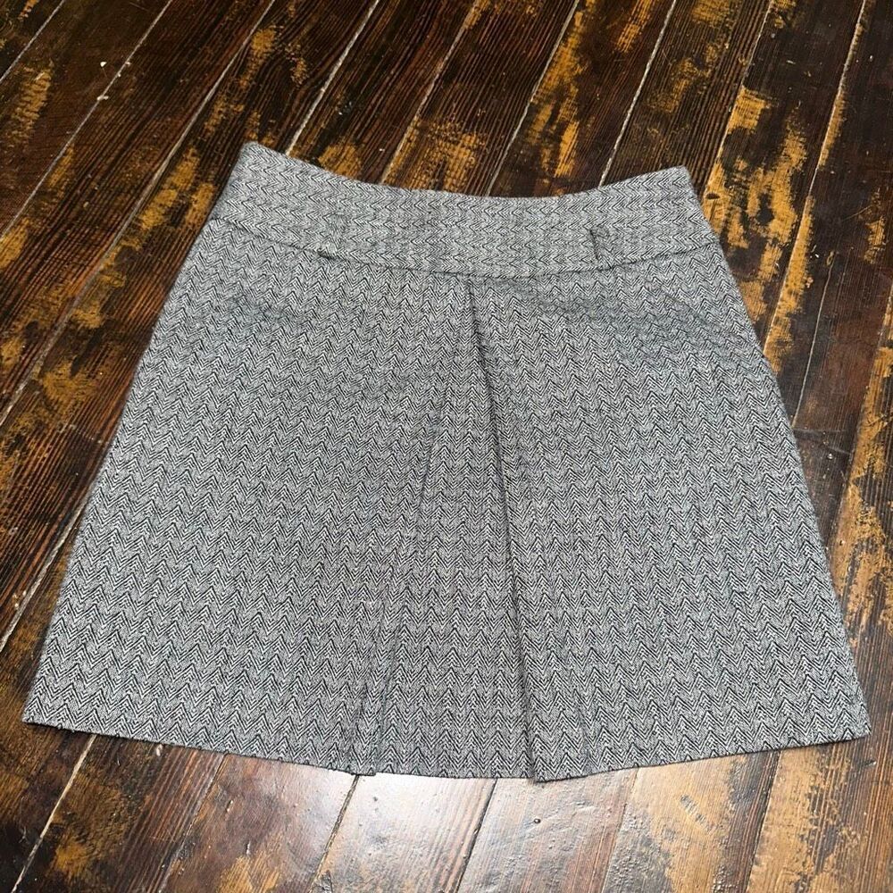 Loft chevron a-line business casual dark academia size 2 skirt